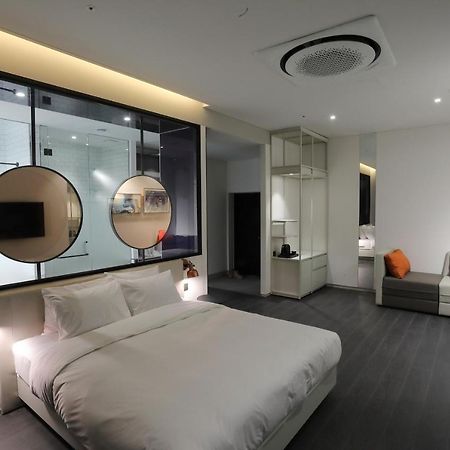 Orchid Hotel Wonju Exteriör bild