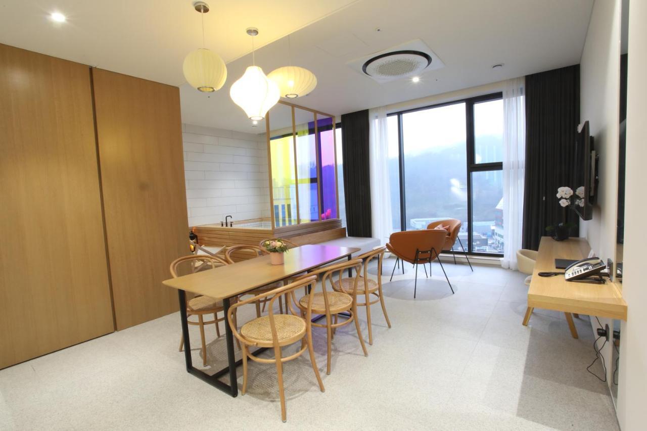 Orchid Hotel Wonju Exteriör bild