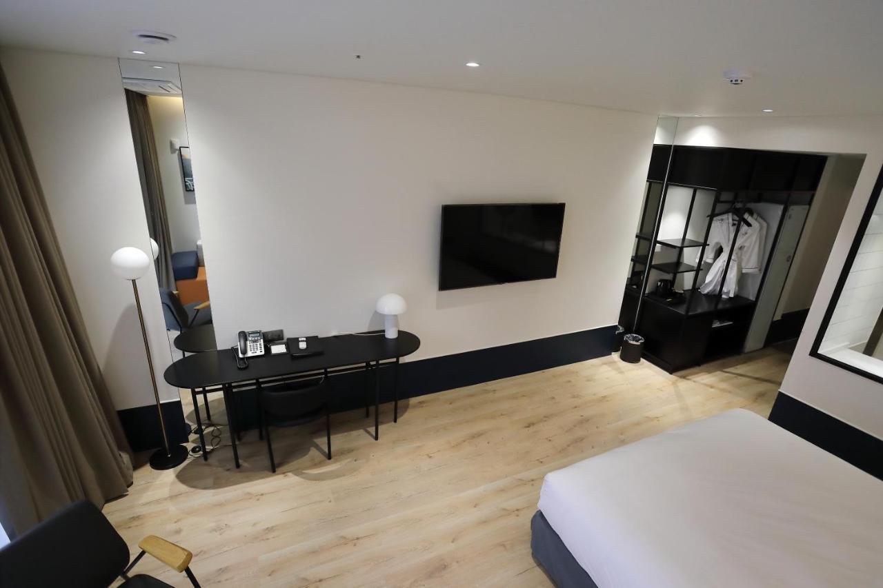 Orchid Hotel Wonju Exteriör bild