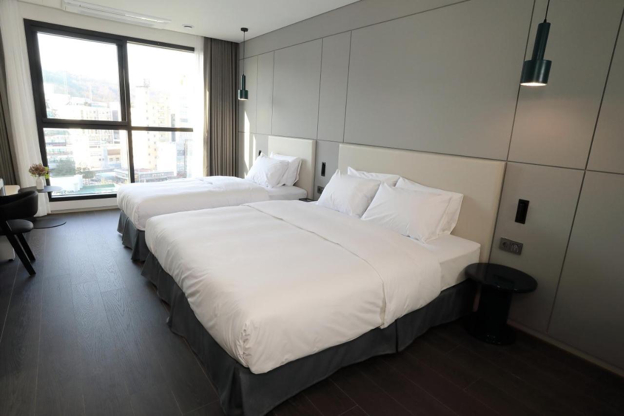 Orchid Hotel Wonju Exteriör bild