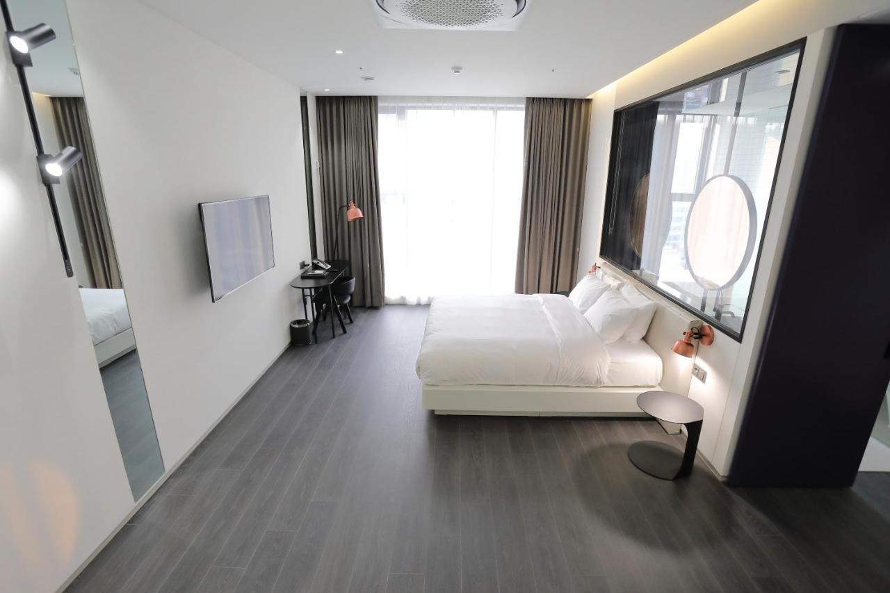 Orchid Hotel Wonju Exteriör bild