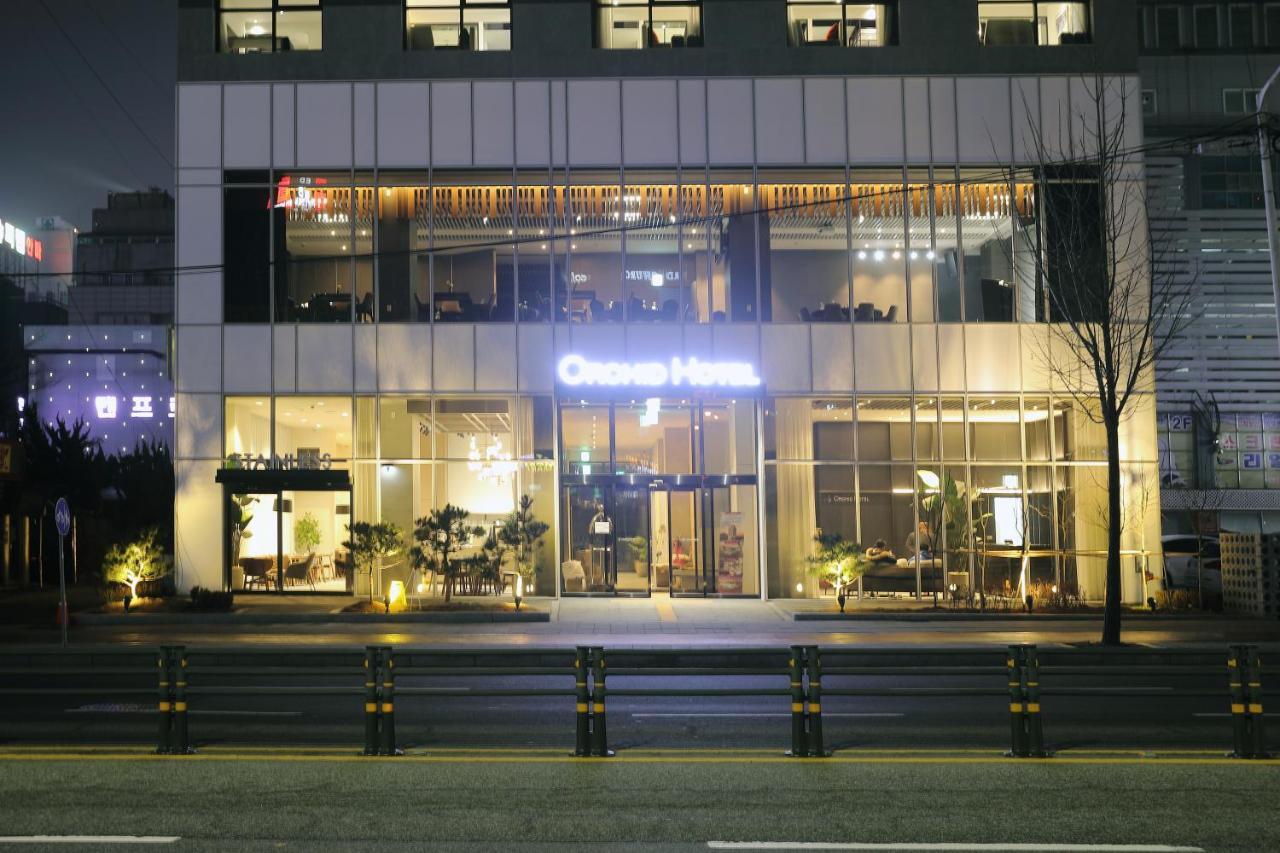 Orchid Hotel Wonju Exteriör bild